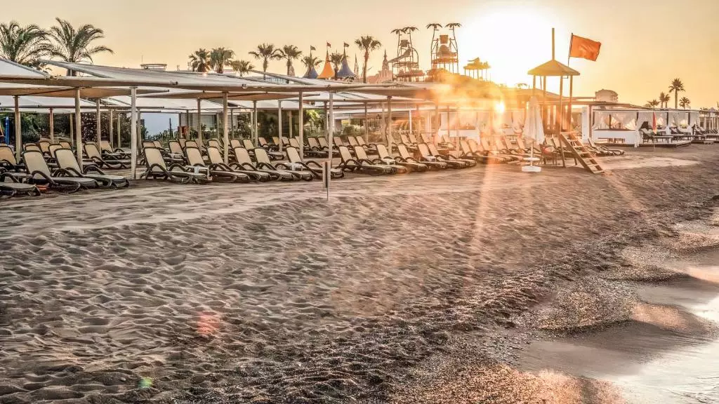 ساحل هتل رویال وینگز آنتالیا